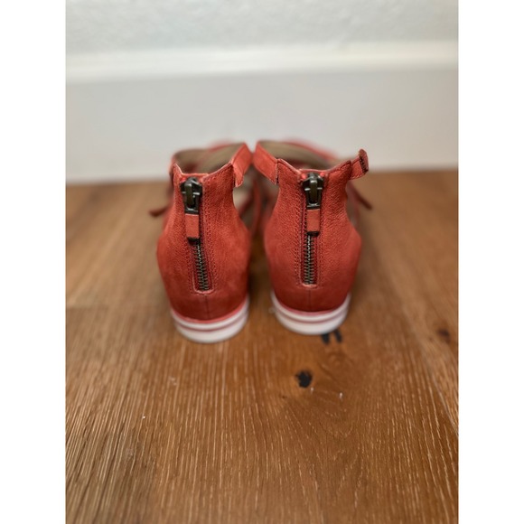 Eileen Fisher Coral Suede Wedge Sandals Women ZIP Closure Ankle Strap Size 8.5 - Picture 3 of 6
